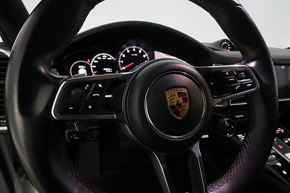 Porsche Cayenne Coupe 15 of 30