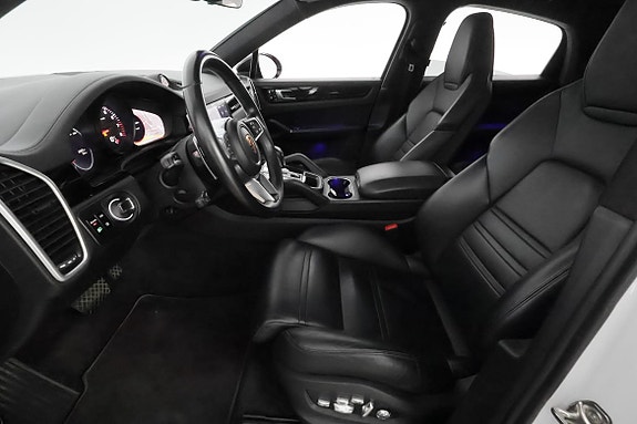 Porsche Cayenne Coupe 11 of 30