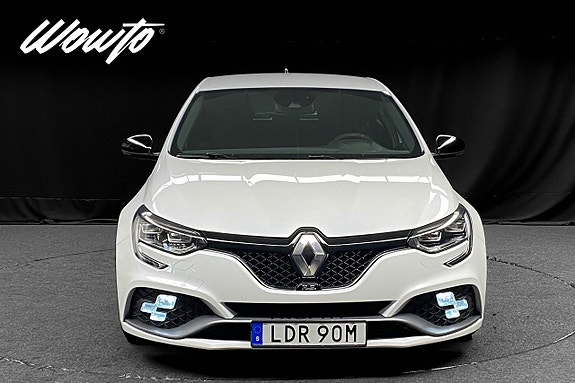 Renault Megane IV 2 of 5