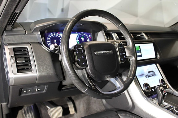 Land Rover Range Rover Sport 14 of 25
