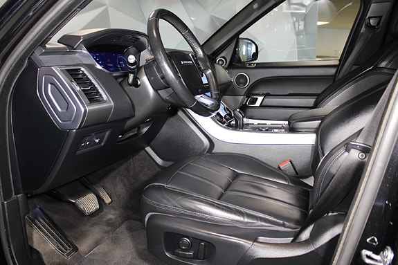 Land Rover Range Rover Sport 11 of 25