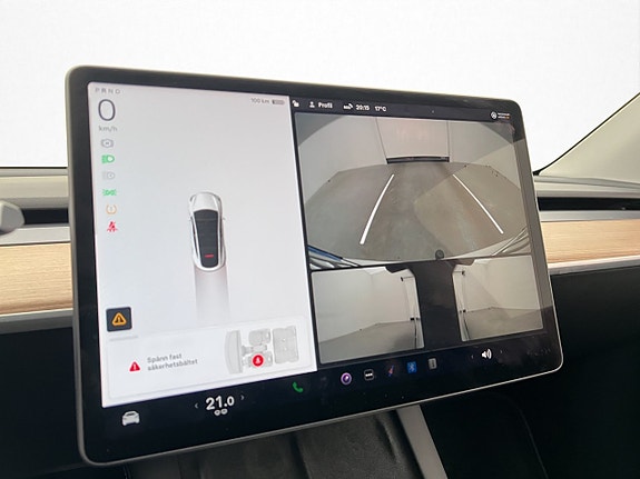 Tesla Model Y 17 of 30