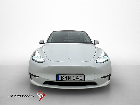 Tesla Model Y 3 of 30
