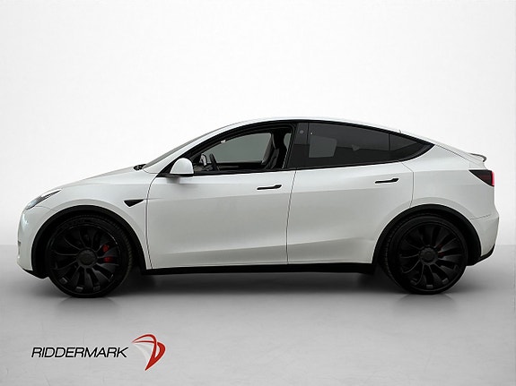Tesla Model Y 5 of 30