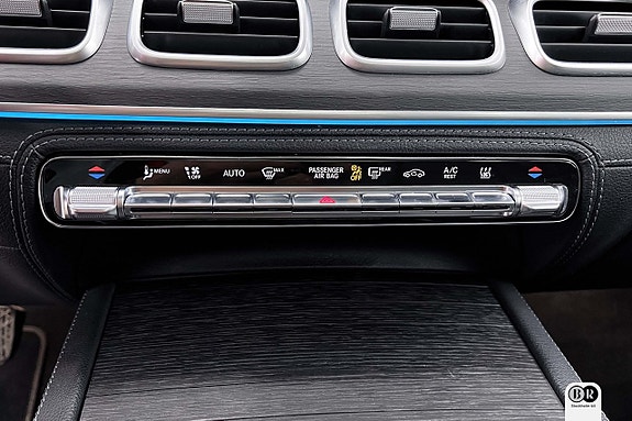 Mercedes-Benz GLE350 de 16 of 23