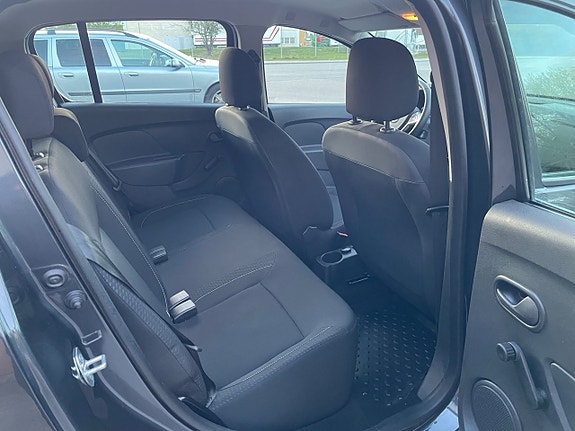 Dacia Sandero 15 of 17