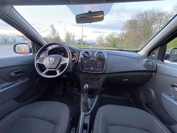 Dacia Sandero 14 of 17
