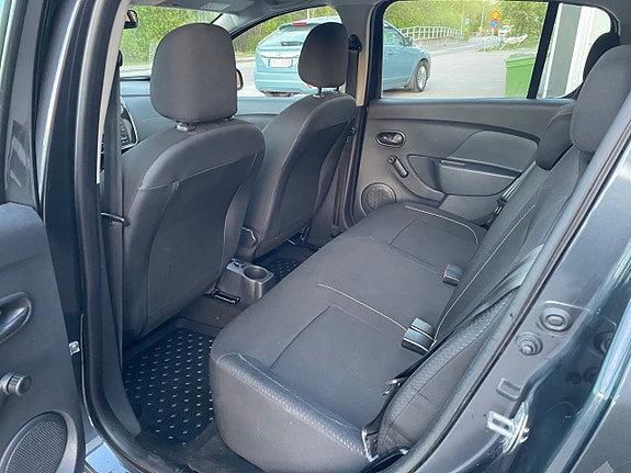 Dacia Sandero 16 of 17