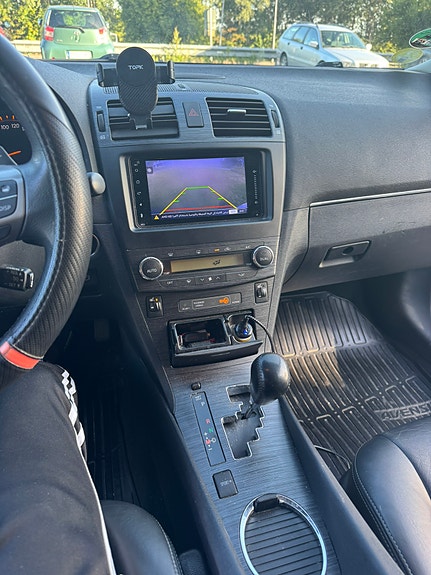 Toyota Avensis 10 of 13