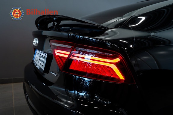Audi A7 4 of 5