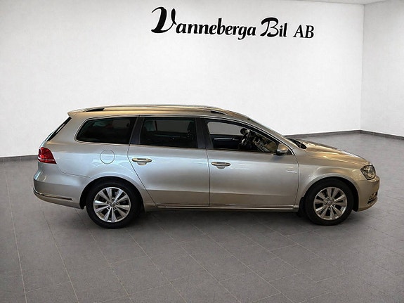 Volkswagen Passat 4 of 5