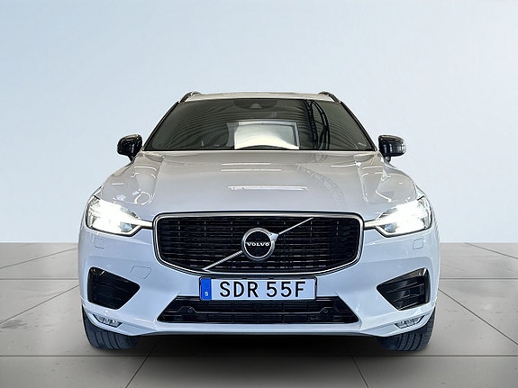 Volvo XC60 2 of 5
