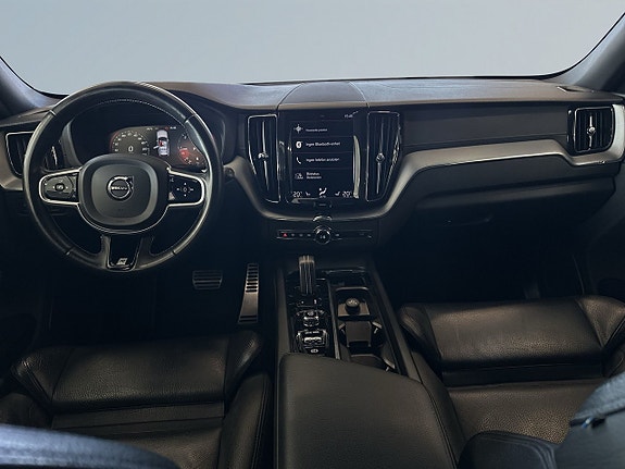 Volvo XC60 8 of 18