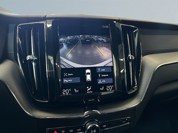 Volvo XC60 11 of 18