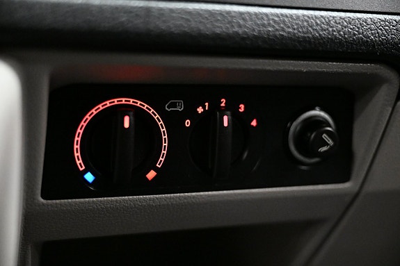 Volkswagen Transporter 30 of 30