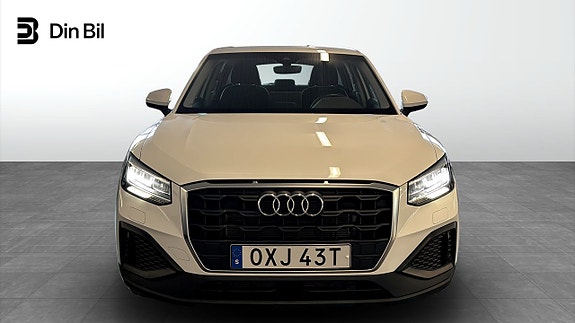 Audi Q2 4 of 5