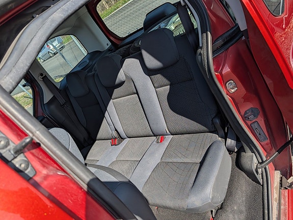Peugeot Partner Tepee 5 of 5