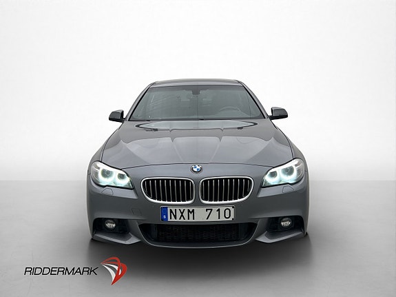 BMW 520d 3 of 5