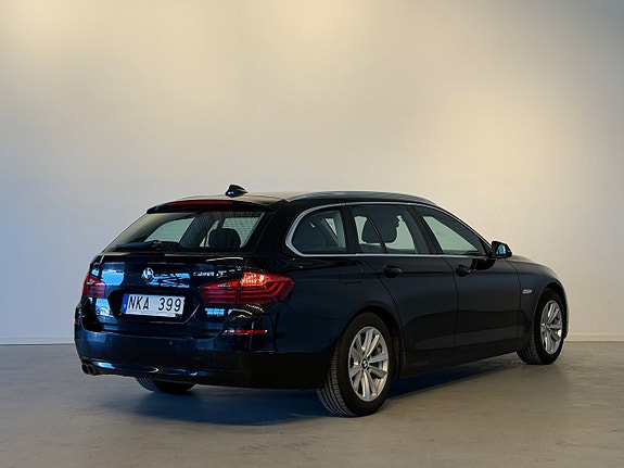 BMW 520d 3 of 5