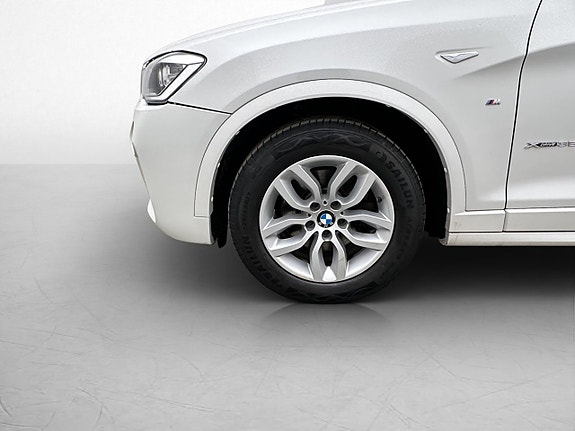 BMW X4 27 of 30