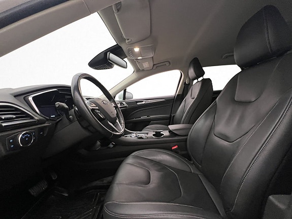 Ford Mondeo 12 of 30