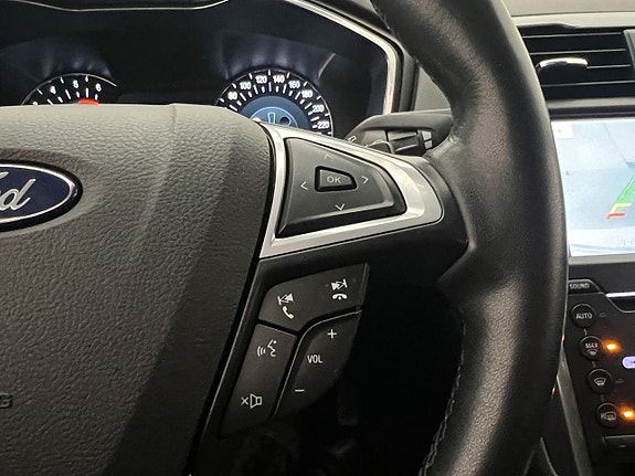 Ford Mondeo 27 of 30
