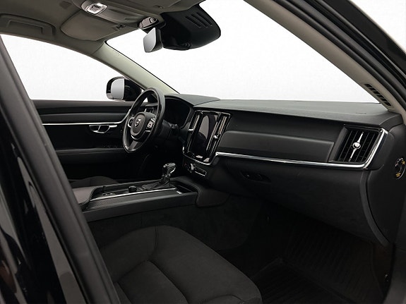 Volvo V90 Cross Country 26 of 30