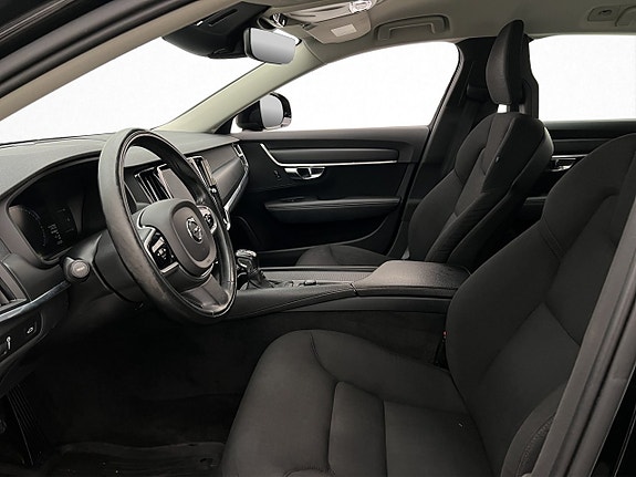 Volvo V90 Cross Country 10 of 30
