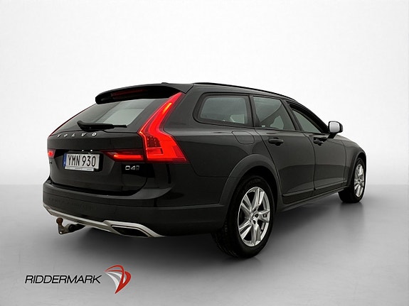 Volvo V90 Cross Country 6 of 30