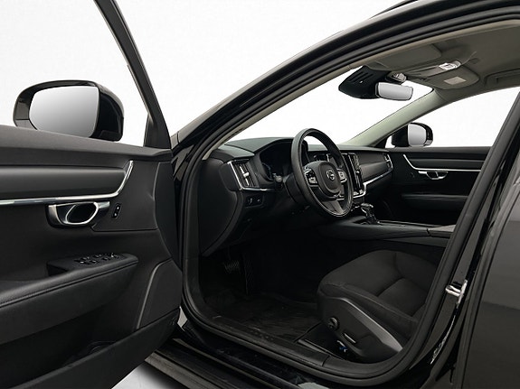 Volvo V90 Cross Country 9 of 30