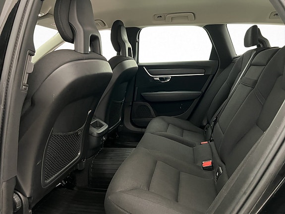 Volvo V90 Cross Country 27 of 30