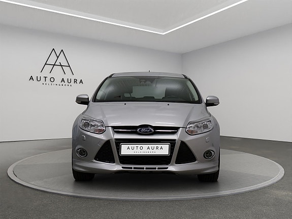 Ford Focus 2 of 18