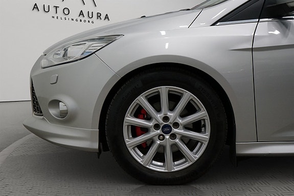 Ford Focus 7 of 18