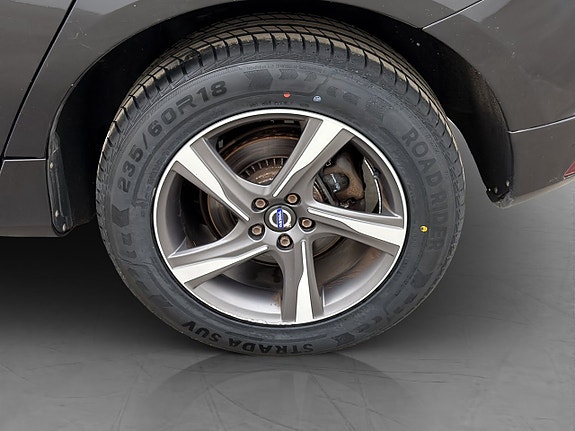 Volvo XC60 23 of 25