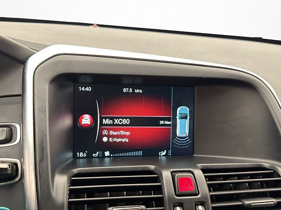 Volvo XC60 14 of 25