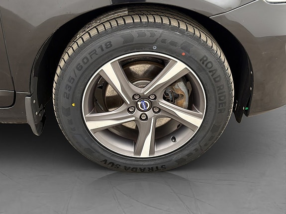 Volvo XC60 25 of 25