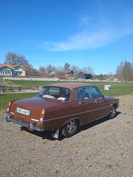 Rover P6 5 of 8