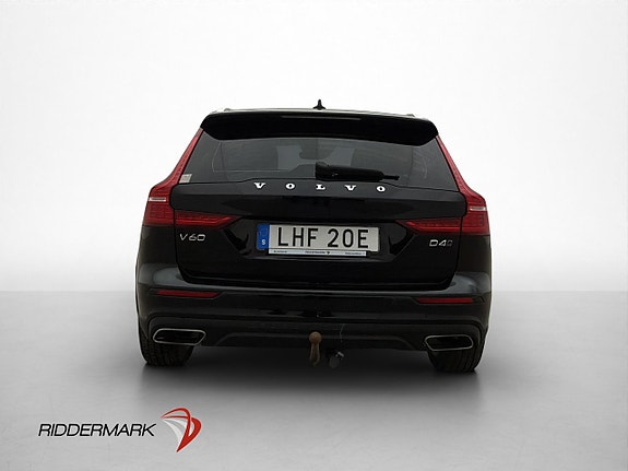 Volvo V60 Cross Country 7 of 30