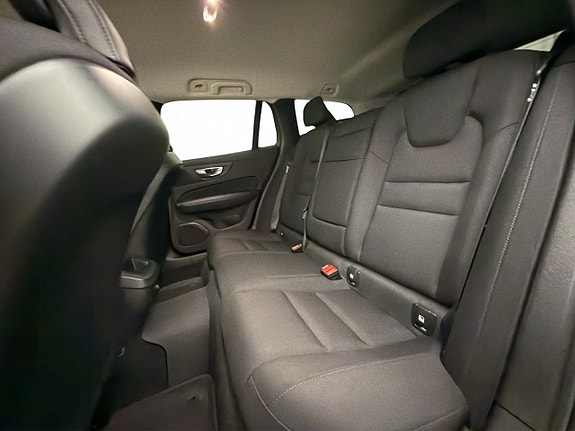 Volvo V60 Cross Country 25 of 30
