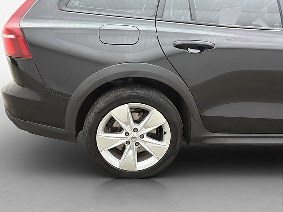 Volvo V60 Cross Country 29 of 30