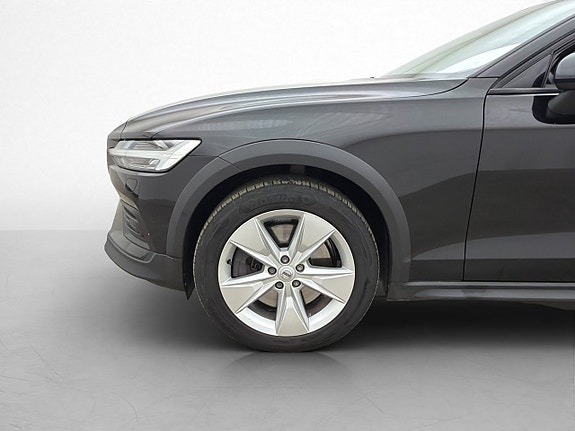 Volvo V60 Cross Country 27 of 30