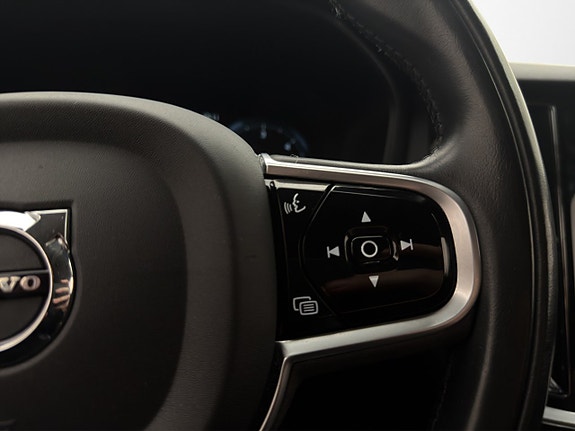 Volvo V60 Cross Country 15 of 30