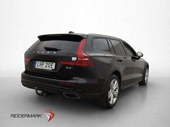 Volvo V60 Cross Country 6 of 30