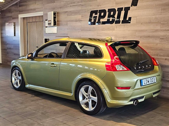 Volvo C30 3 of 5