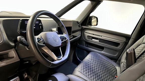 Volkswagen ID. Buzz 7 of 13