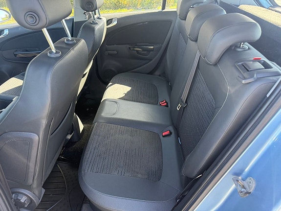 Opel Corsa 12 of 13