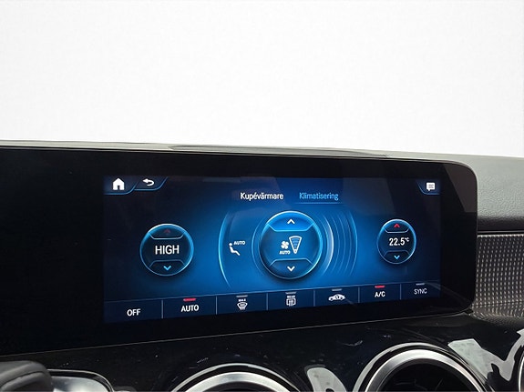 Mercedes-Benz GLB200 d 20 of 30