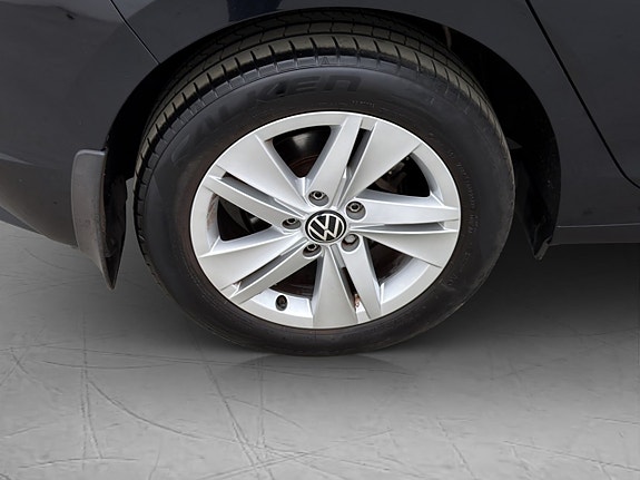 Volkswagen Golf I 26 of 27