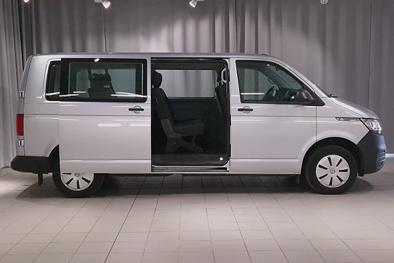 Volkswagen Caravelle 3 of 5