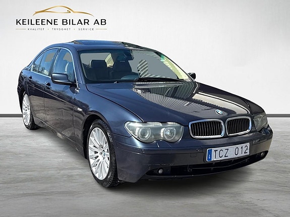 BMW 745i 4 of 28